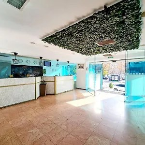 Hotel Mojo, Bucureşti
